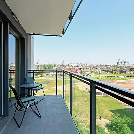Golden Apartment *